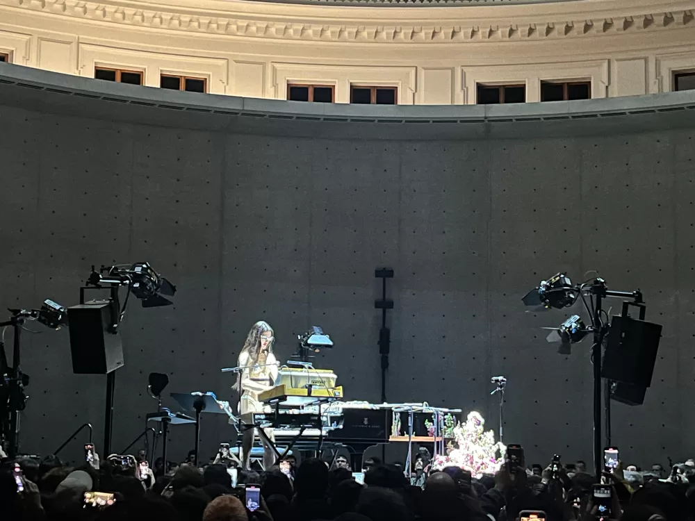 Arca performance at the Bourse de Commerce in Paris